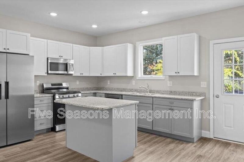 34 Mollys Way - Photo 4 of 17