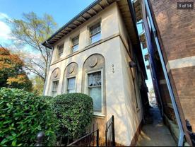 219 S Cherry St #1B - Photo 1 of 1