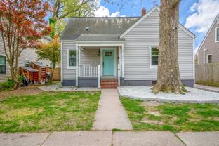 1205 Warwick Ave - Photo 1 of 1