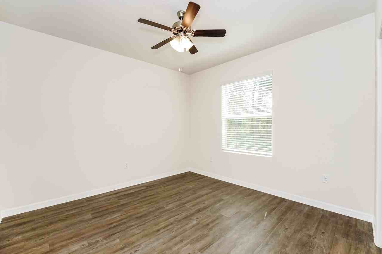 68 East Grande Road - Photo 7 of 36