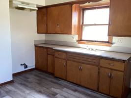 featured image of 2827 W Bobolink Ave