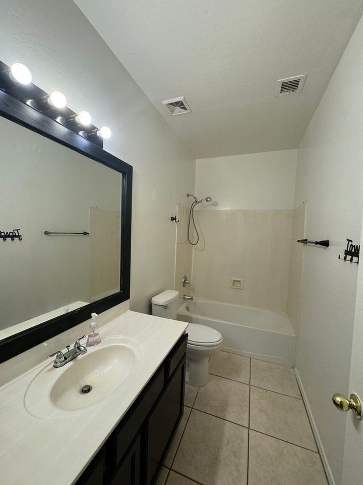 9363 E Kiva Ave - Photo 3 of 15