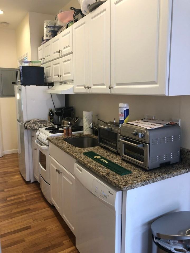 28 Phillips Street - Photo 4 of 7