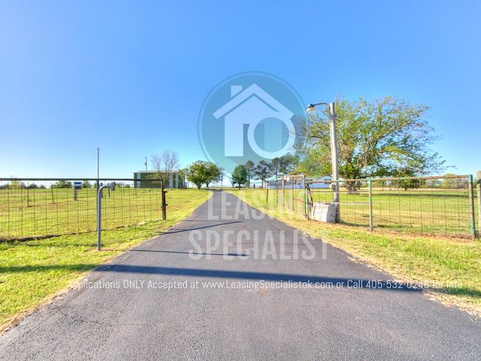 5500 E Robinson St - Photo 3 of 50