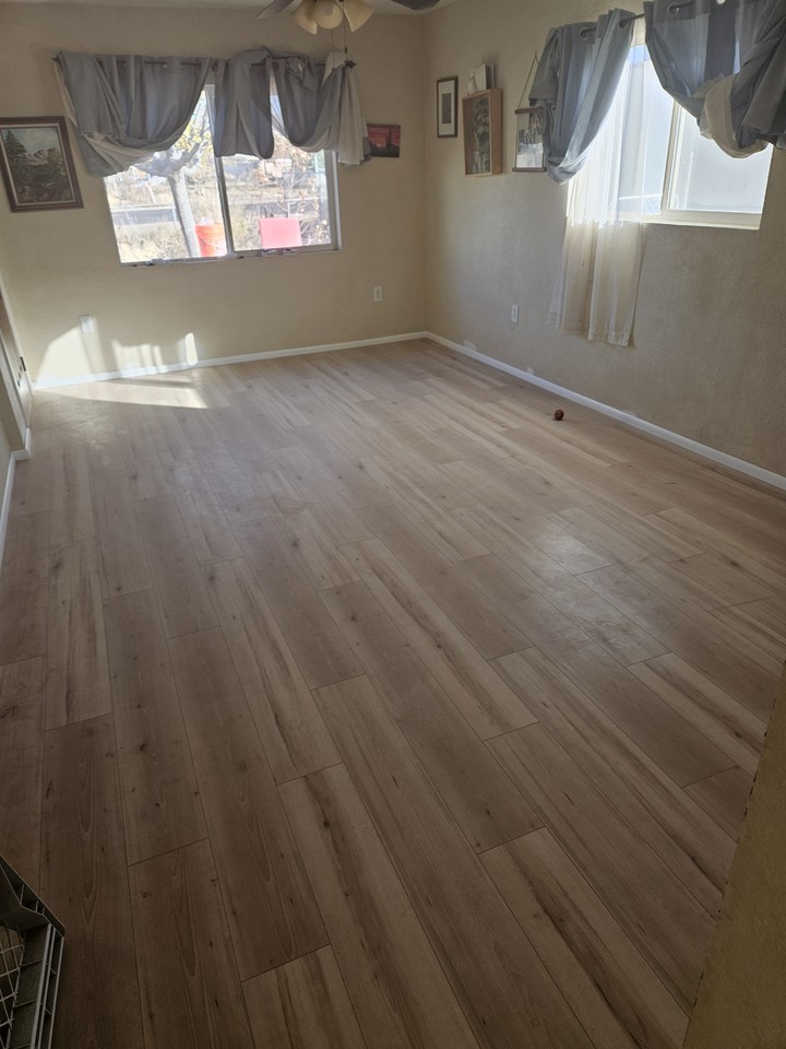 1108 S 9th Ave #NA - Photo 2 of 9
