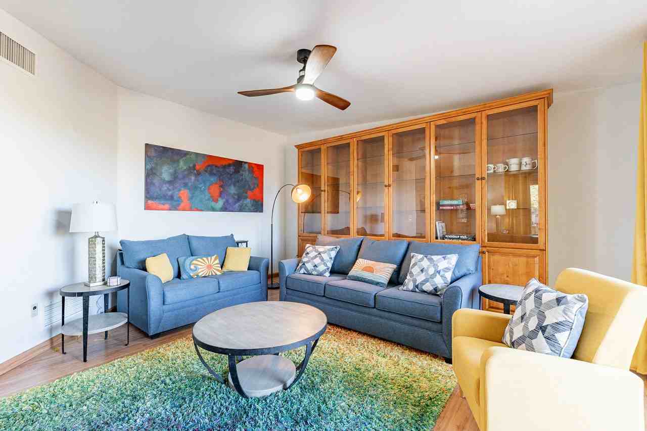 140 E Montecello Ct #2 - Photo 3 of 22