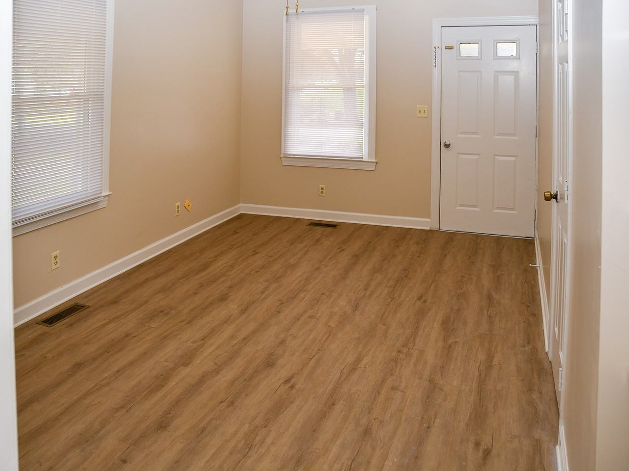 216 Cary St #NA - Photo 5 of 11