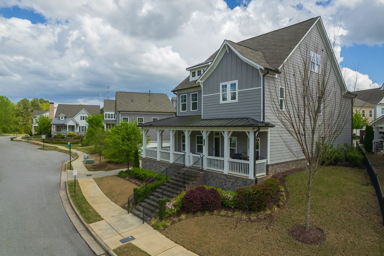 1833 Sanford Dr Nw #NA - Photo 3 of 46