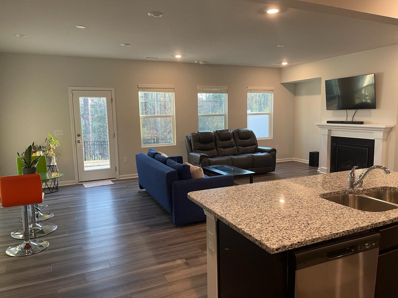 189 Tumbling Rock Way #1 - Photo 3 of 19
