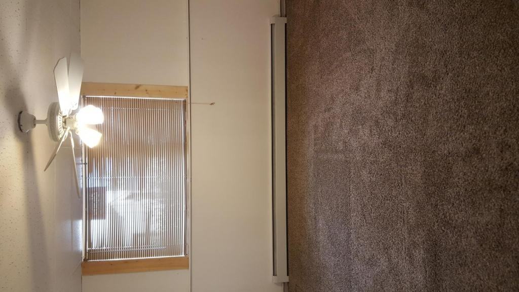 548 2nd St - Photo 4 of 12