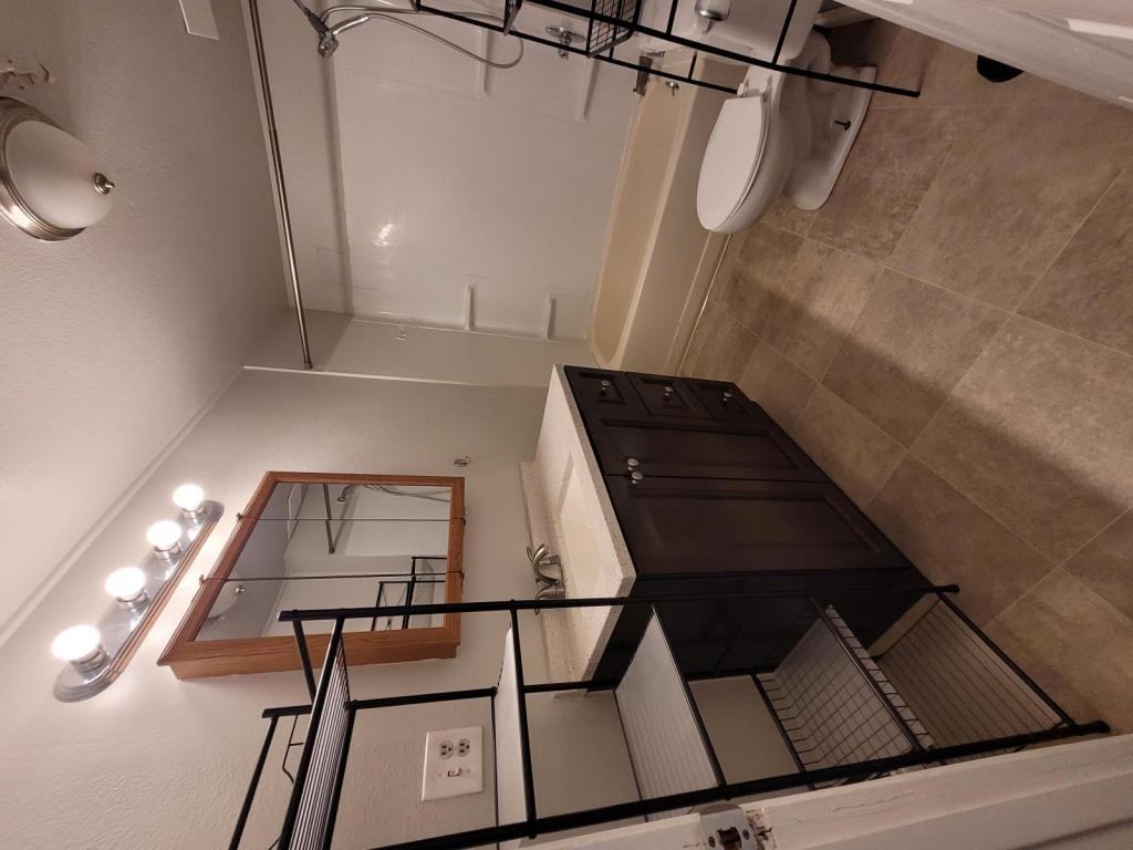 548 2nd St - Photo 7 of 12