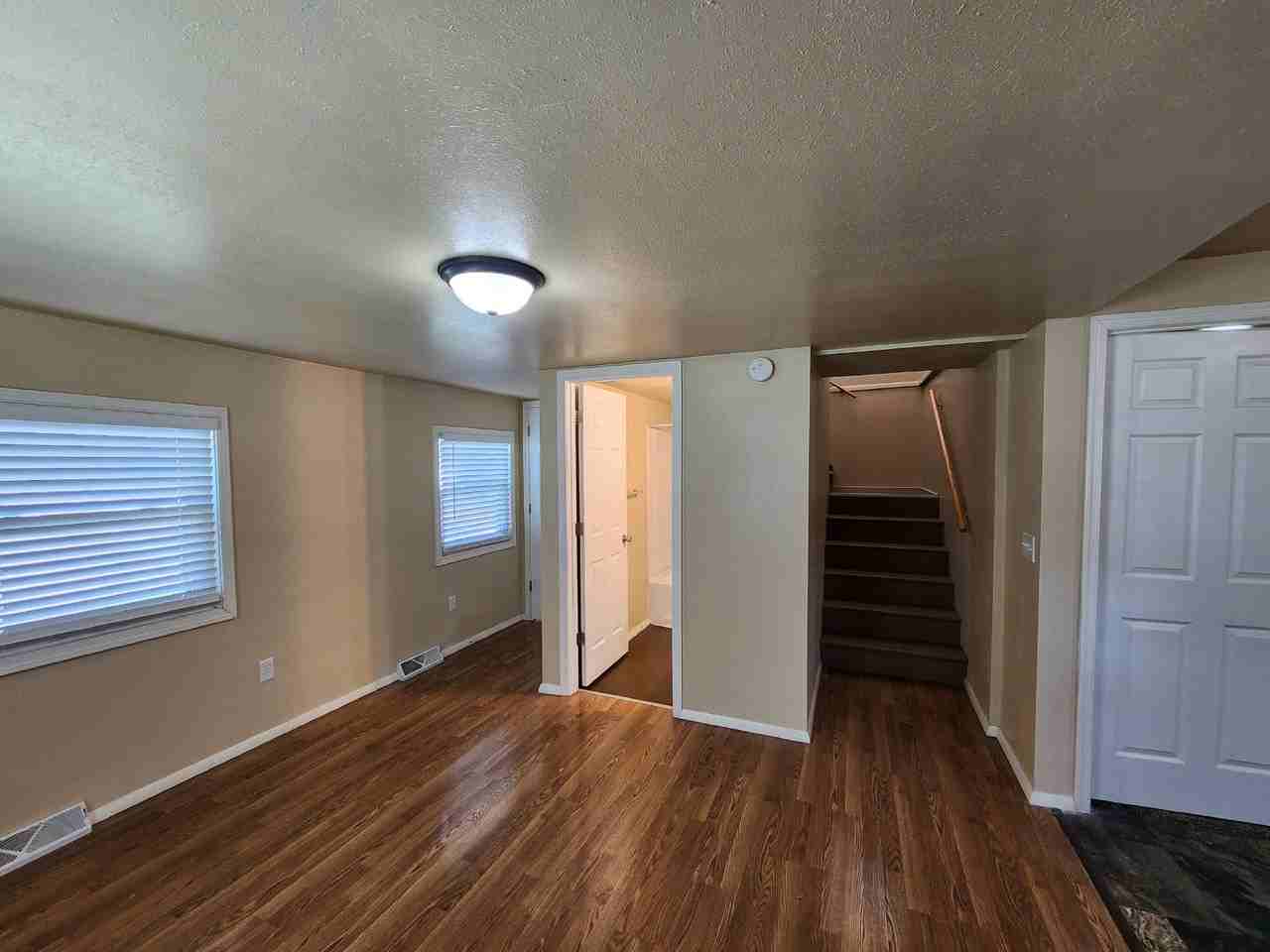 1335 Powers St - Photo 2 of 16