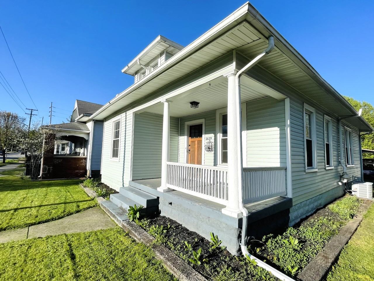 1619 Washington St #NA - Photo 3 of 17