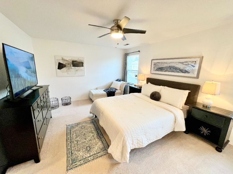 1020 Sw 177th Ter - Photo 4 of 16