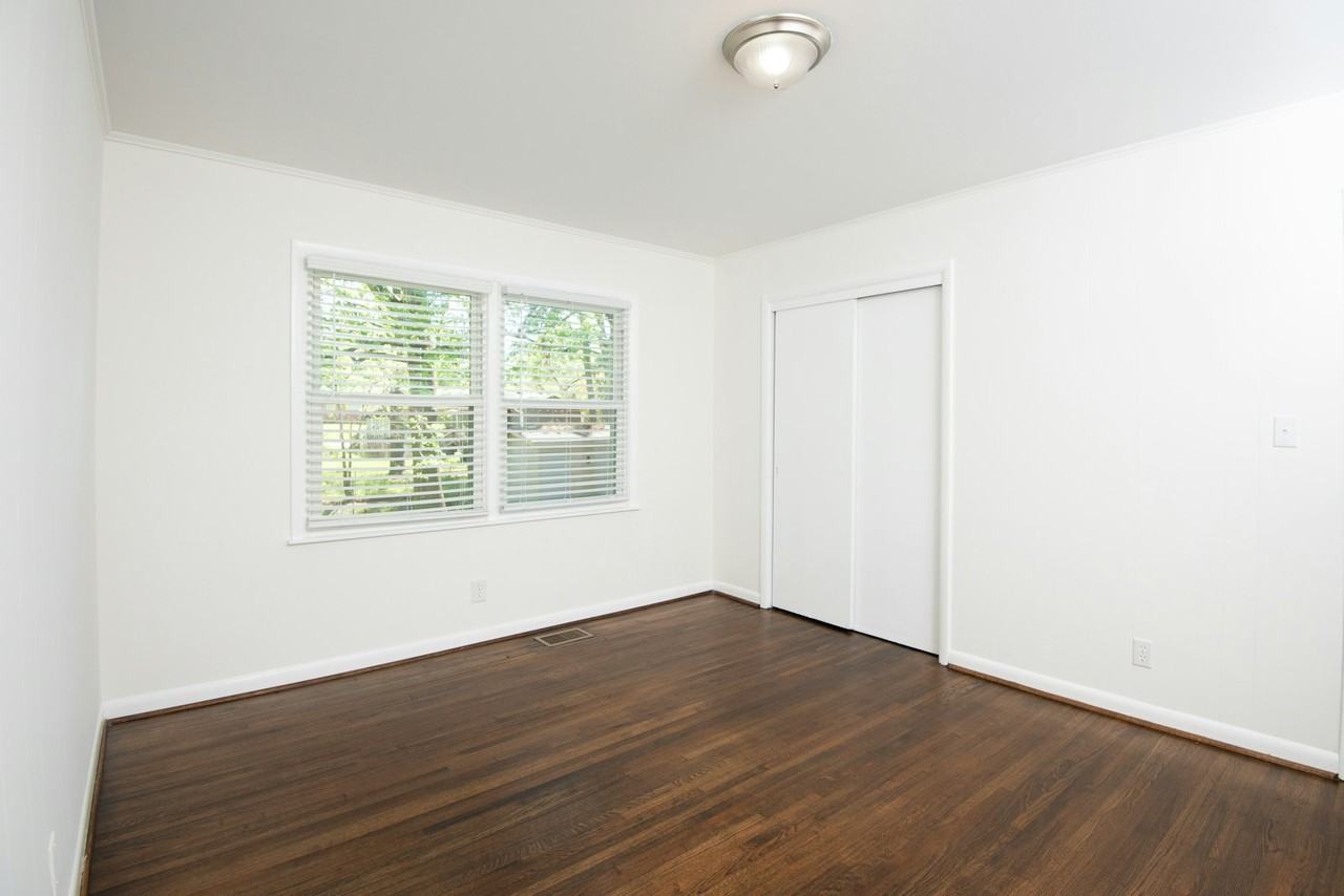 685 Oakmoor Drive, Unit 685 Oakmoor - Photo 5 of 15