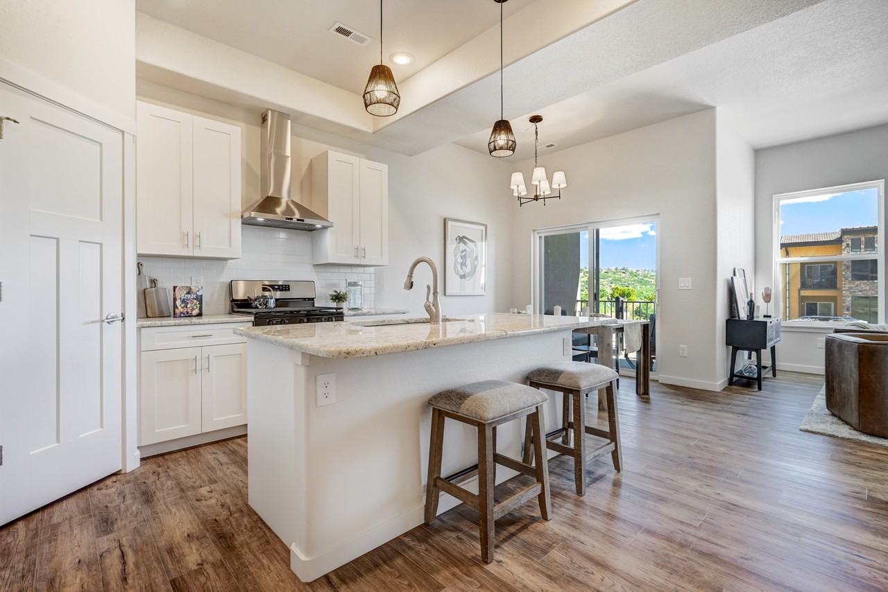 5763 Villa Lorenzo Dr #1 - Photo 5 of 11