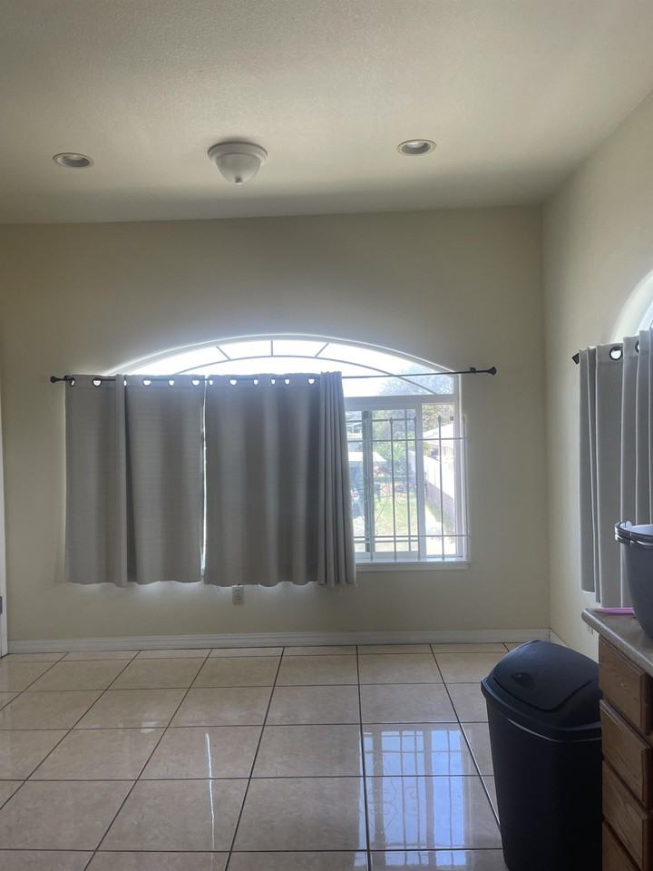 444 Kaulana St #A - Photo 3 of 8