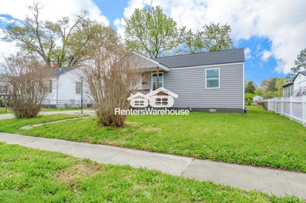 1804 Ruffin Rd - Photo 2 of 16