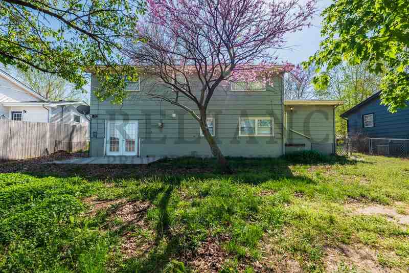 1440 N Community Dr - Photo 3 of 26