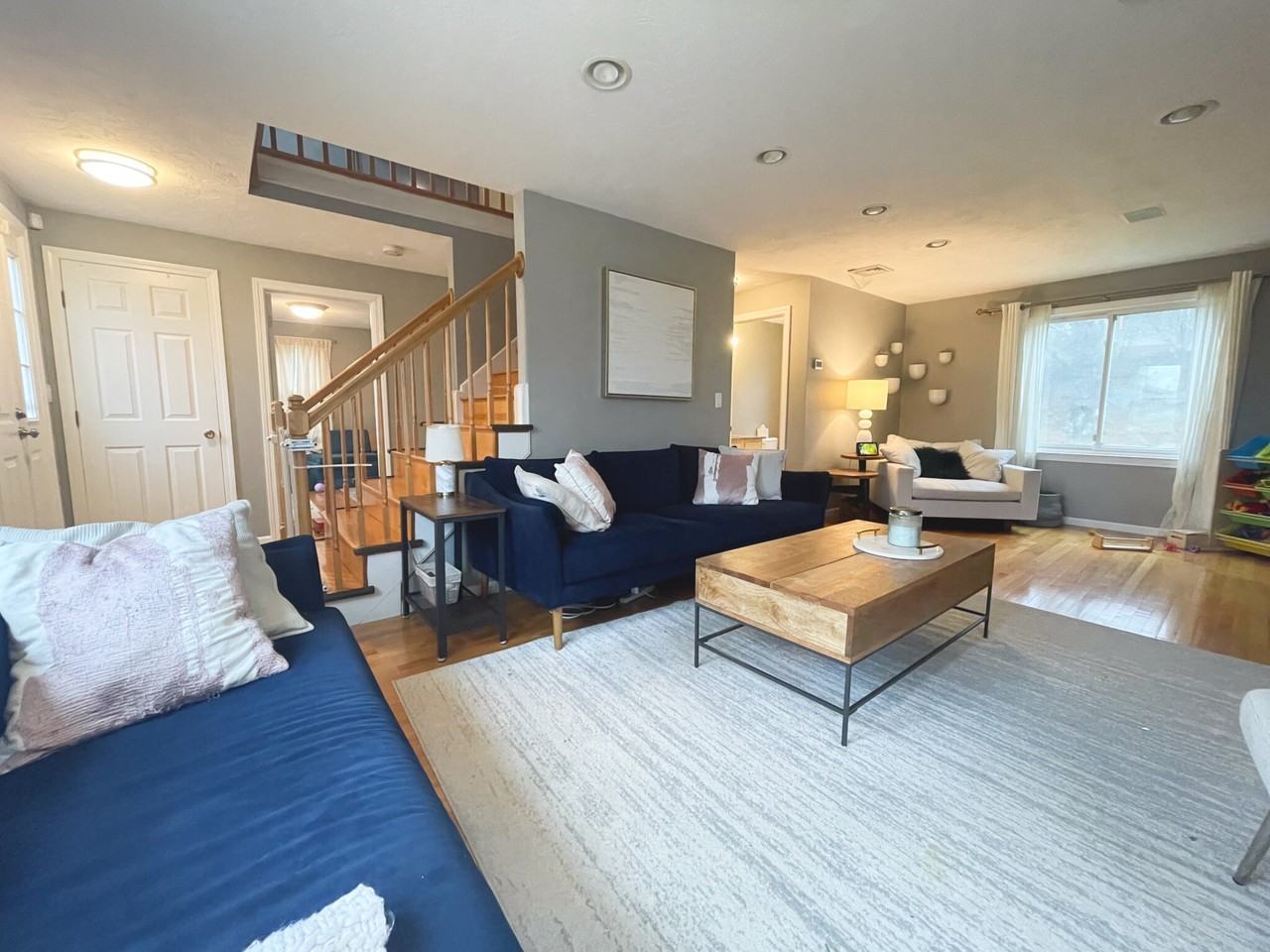 46 Helen St - Photo 2 of 15