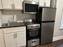 featured image of 18 Kensington Avenue #1H