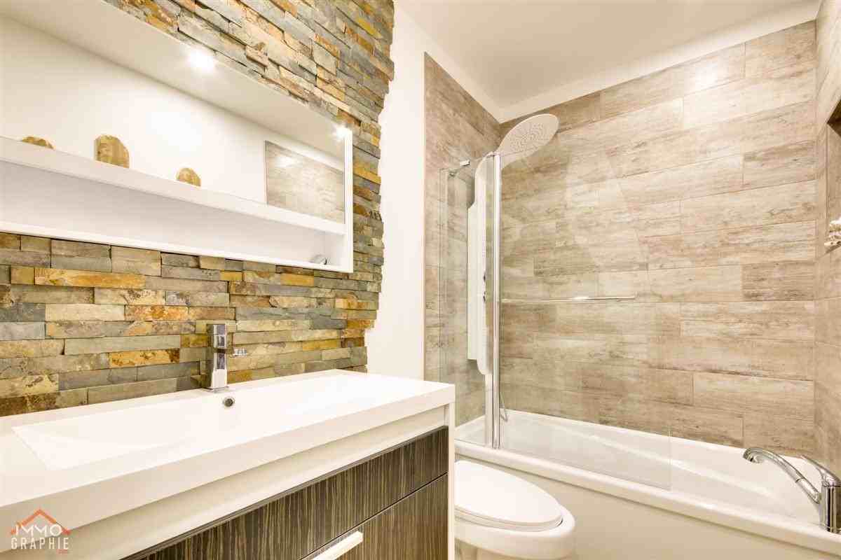 461 Avenue 18e - Photo 2 of 8