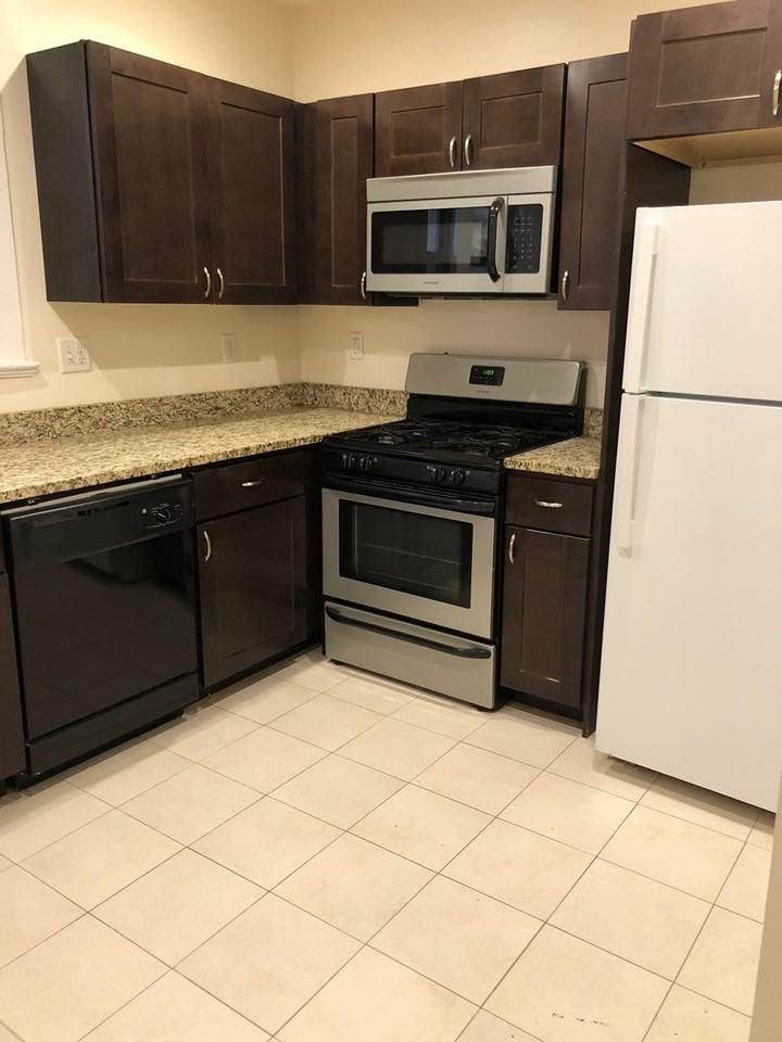 9 Upland Rd - Photo 4 of 11