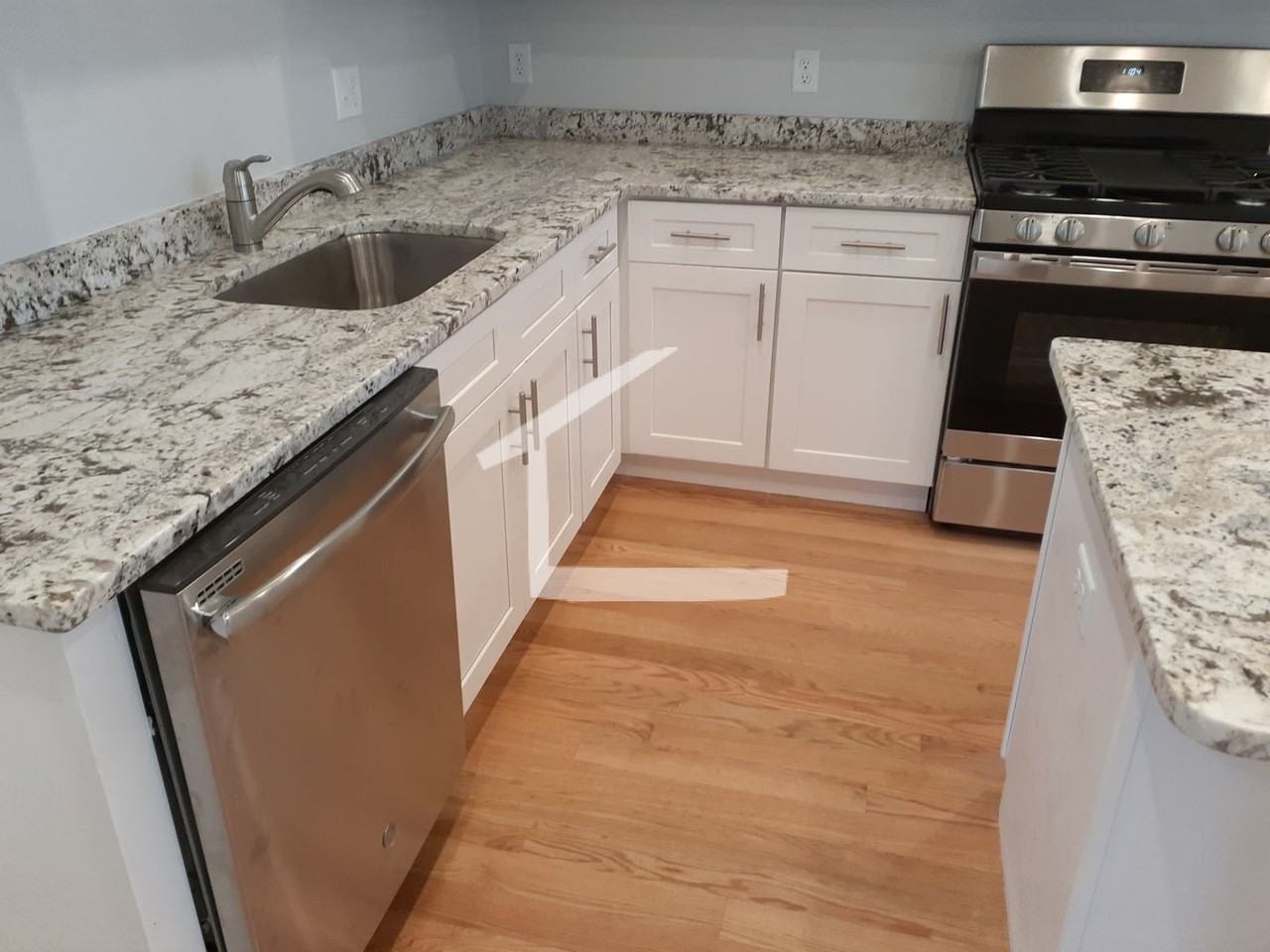 18 Bothwell Rd - Photo 3 of 18