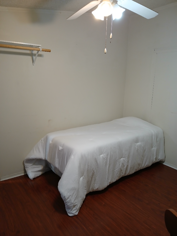 822 Alabama St #C - Photo 3 of 18