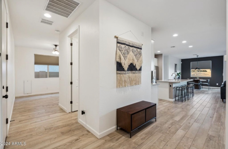 5516 W Western Star Blvd - Photo 3 of 22