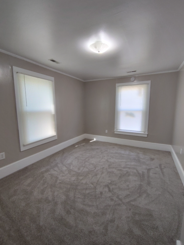 2509 Washington Ave #B - Photo 6 of 10