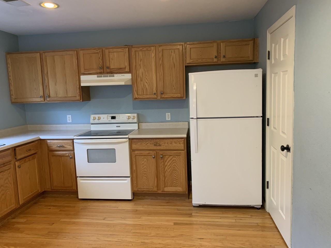 3468 Warren Farm Dr #NA - Photo 2 of 14