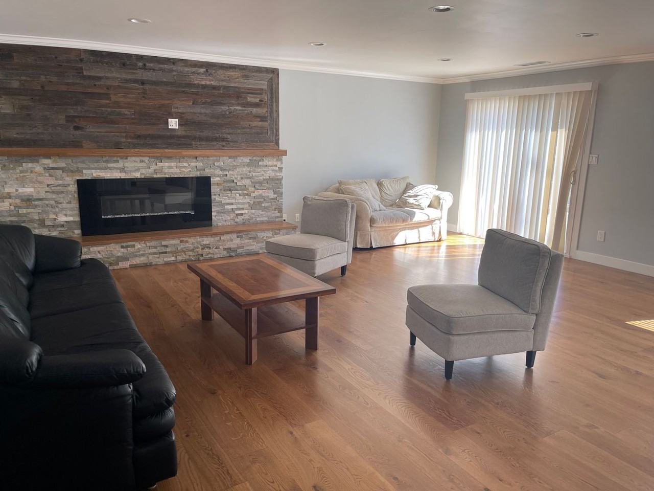 3006 Chestnut Hill Dr - Photo 2 of 17