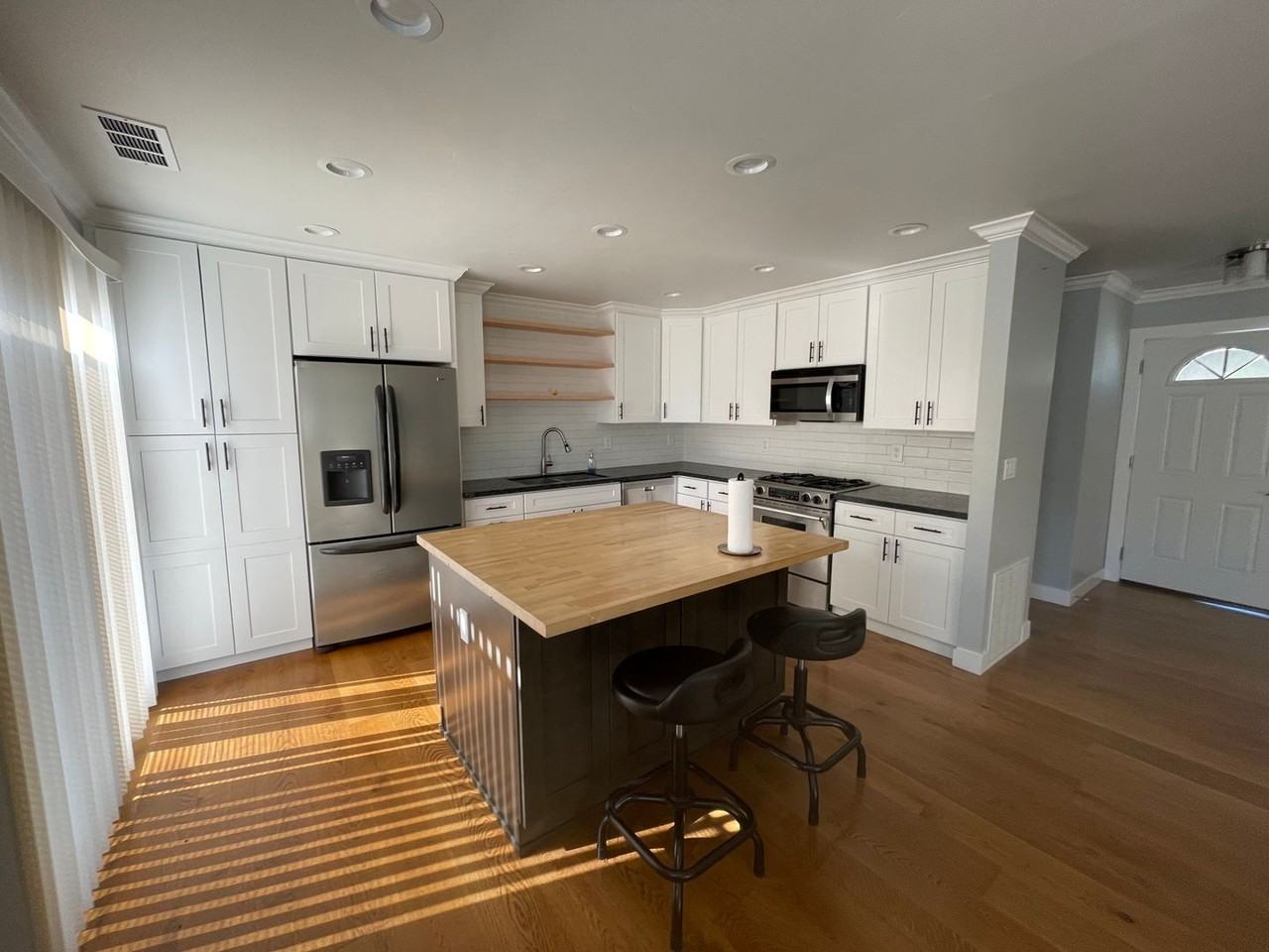 3006 Chestnut Hill Dr - Photo 4 of 17