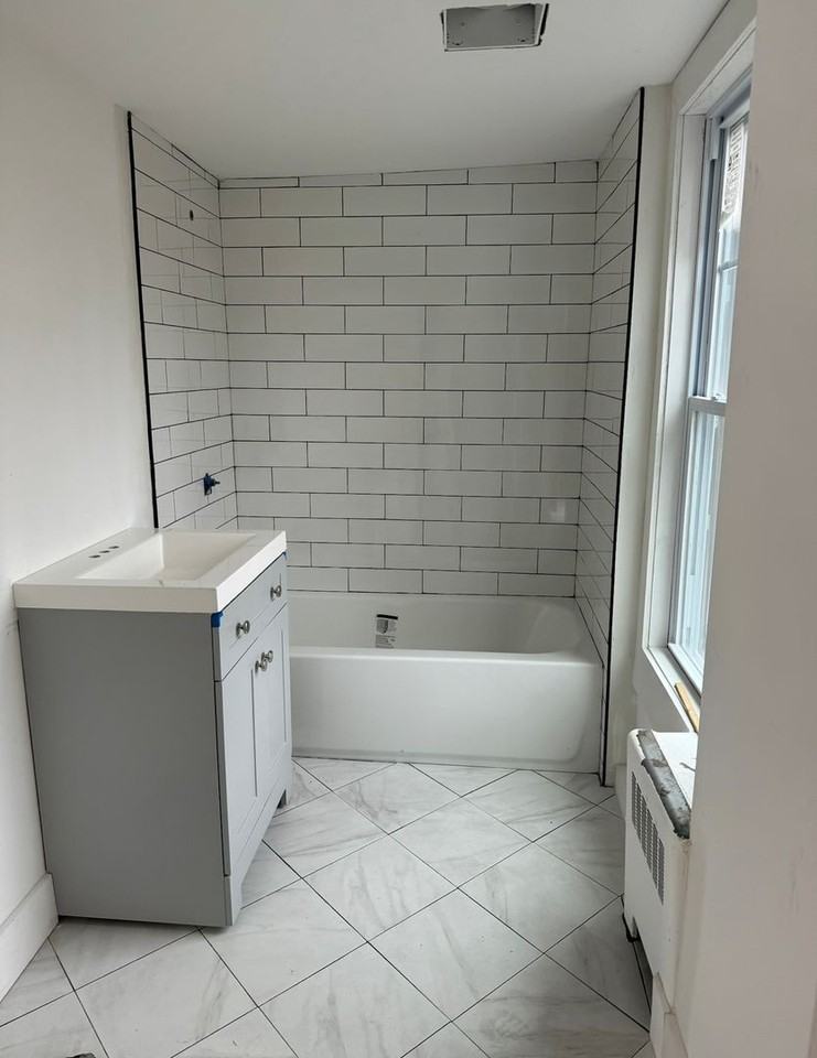 1095 Main Street - Photo 3 of 3