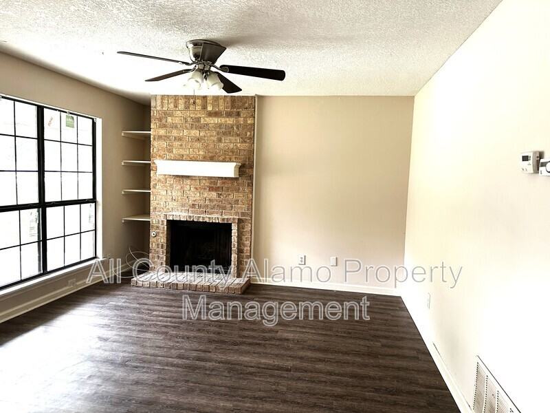 1719 Patricia - Photo 3 of 8