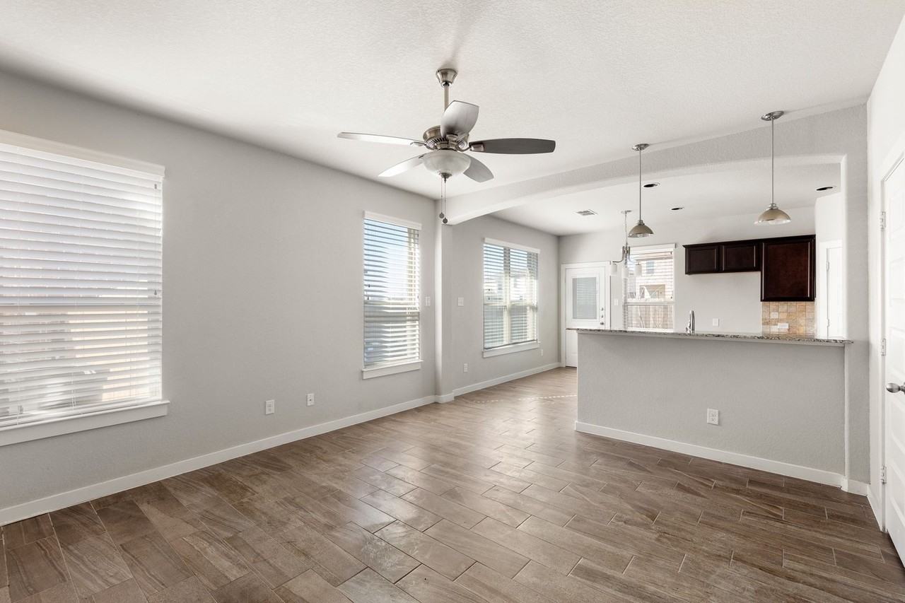 561 Creekside Frst - Photo 3 of 14