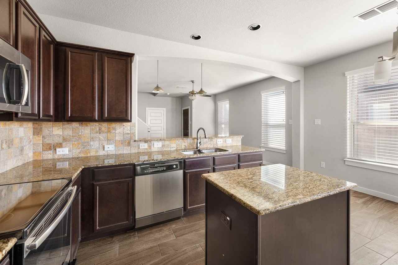 561 Creekside Frst - Photo 7 of 14