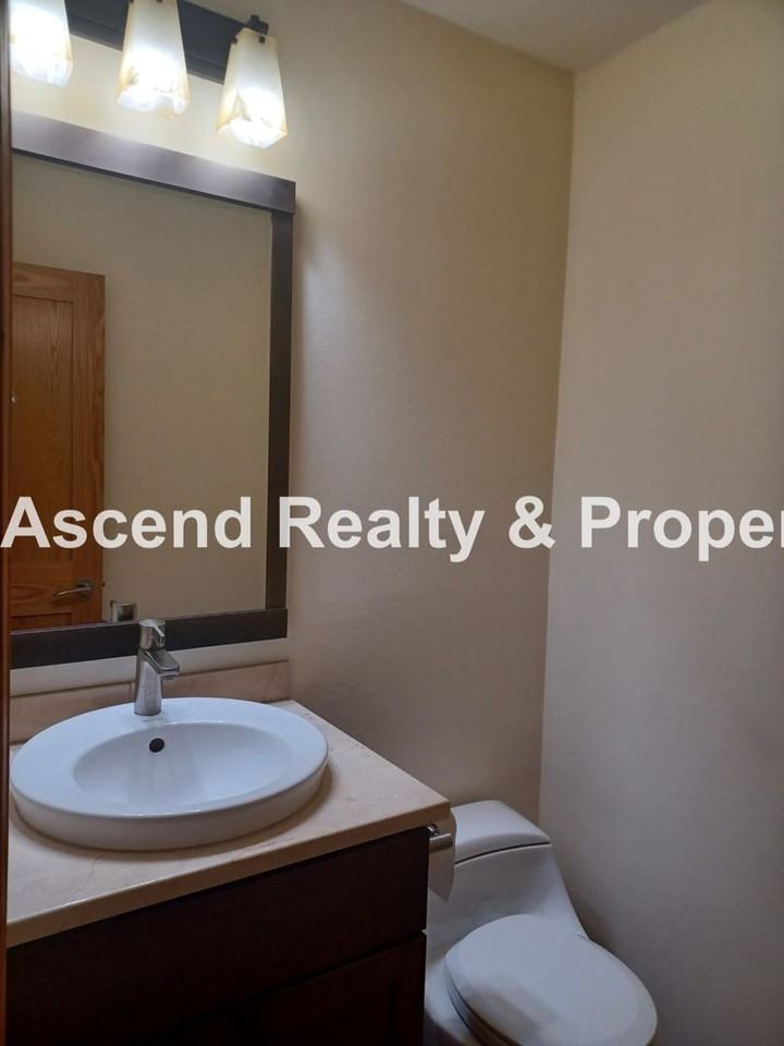 830 Sw Broadway Dr #8 - Photo 6 of 25