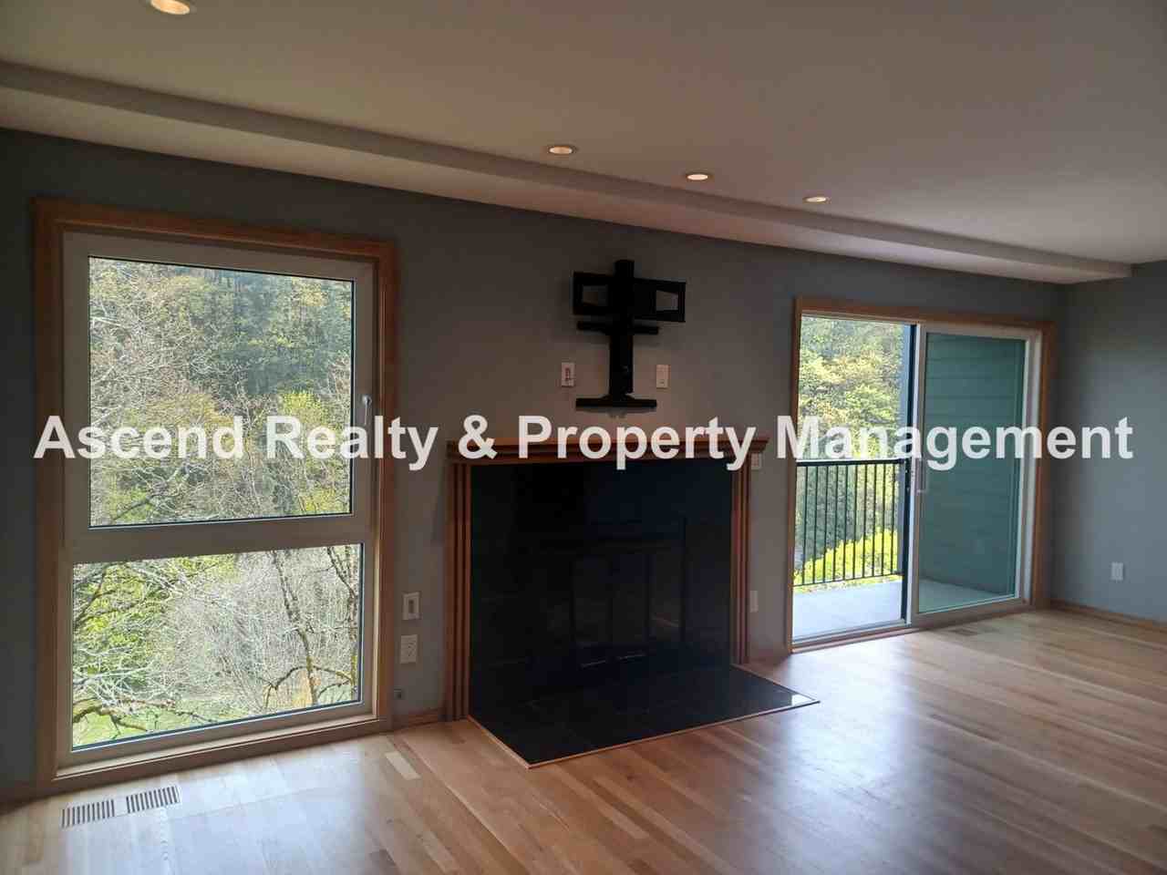 830 Sw Broadway Dr #8 - Photo 7 of 25
