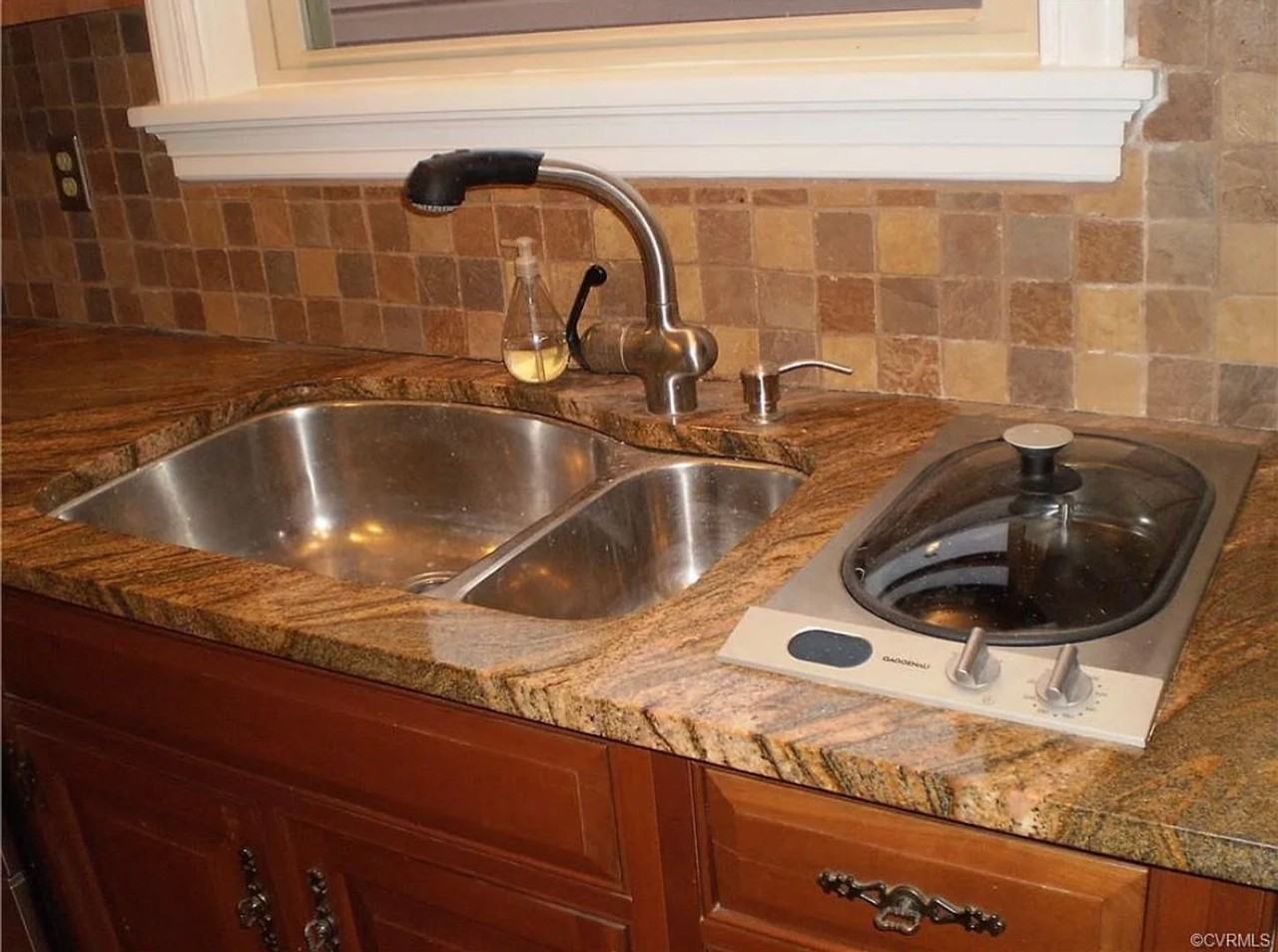 1701 Ranch Dr - Photo 6 of 45