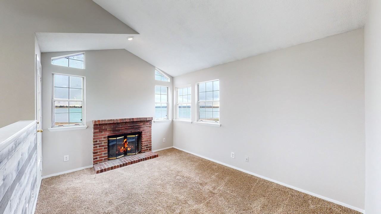 4760 F208 - Photo 2 of 26