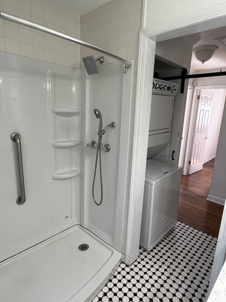 4504 Briarwood Dr - Photo 7 of 17