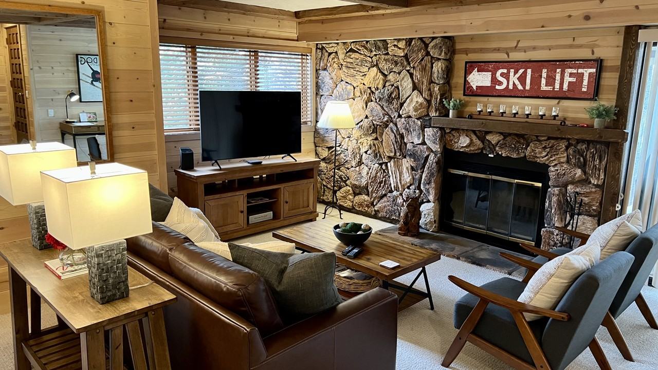 4364 Fairway Nine Dr #4364 - Photo 3 of 17