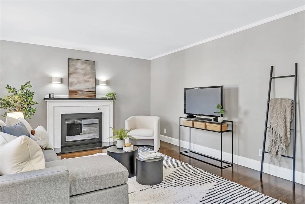 68 Elwell Street - Photo 3 of 14