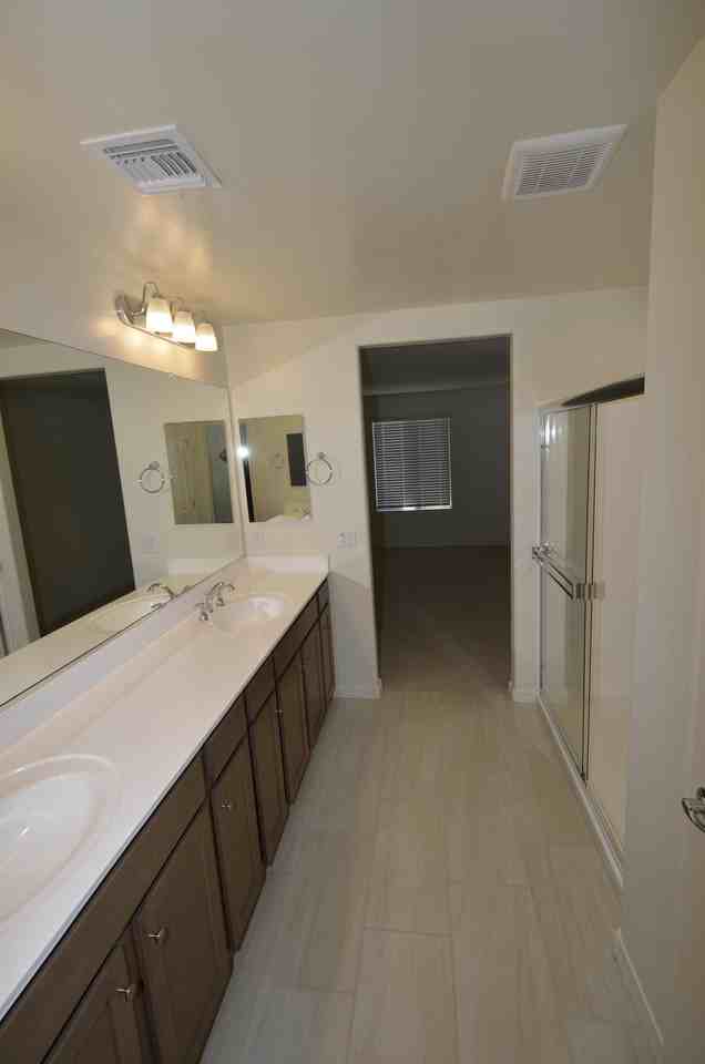 1306 W Sparrow Dr #1 - Photo 4 of 11