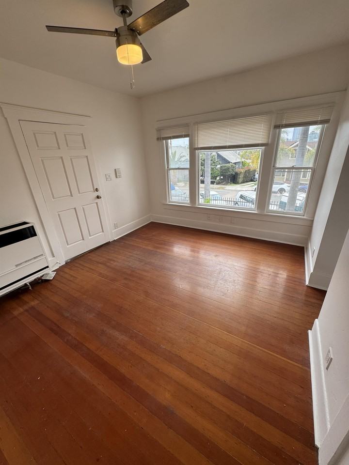 1031 21st StreetUnit #1031-1 - Photo 3 of 15