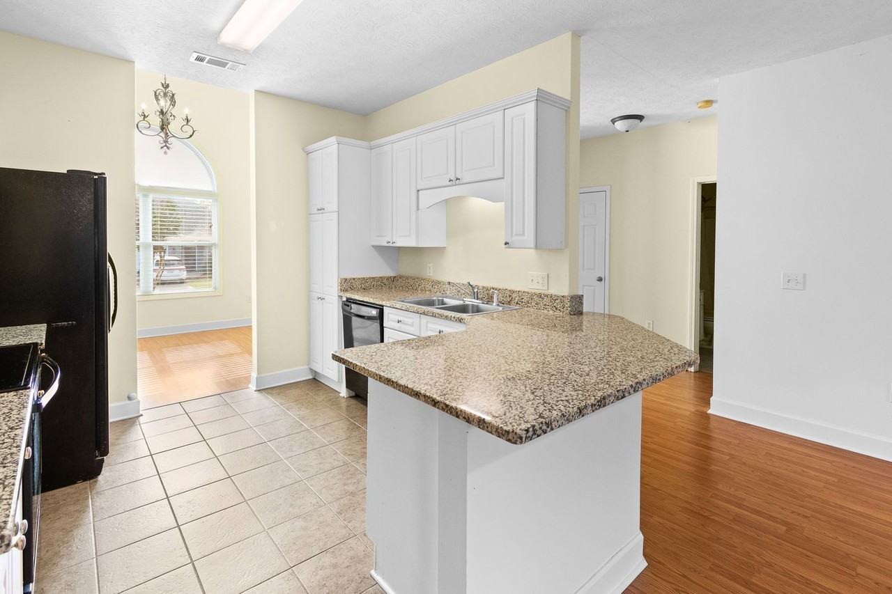 634 Kalypso Cir - Photo 4 of 22