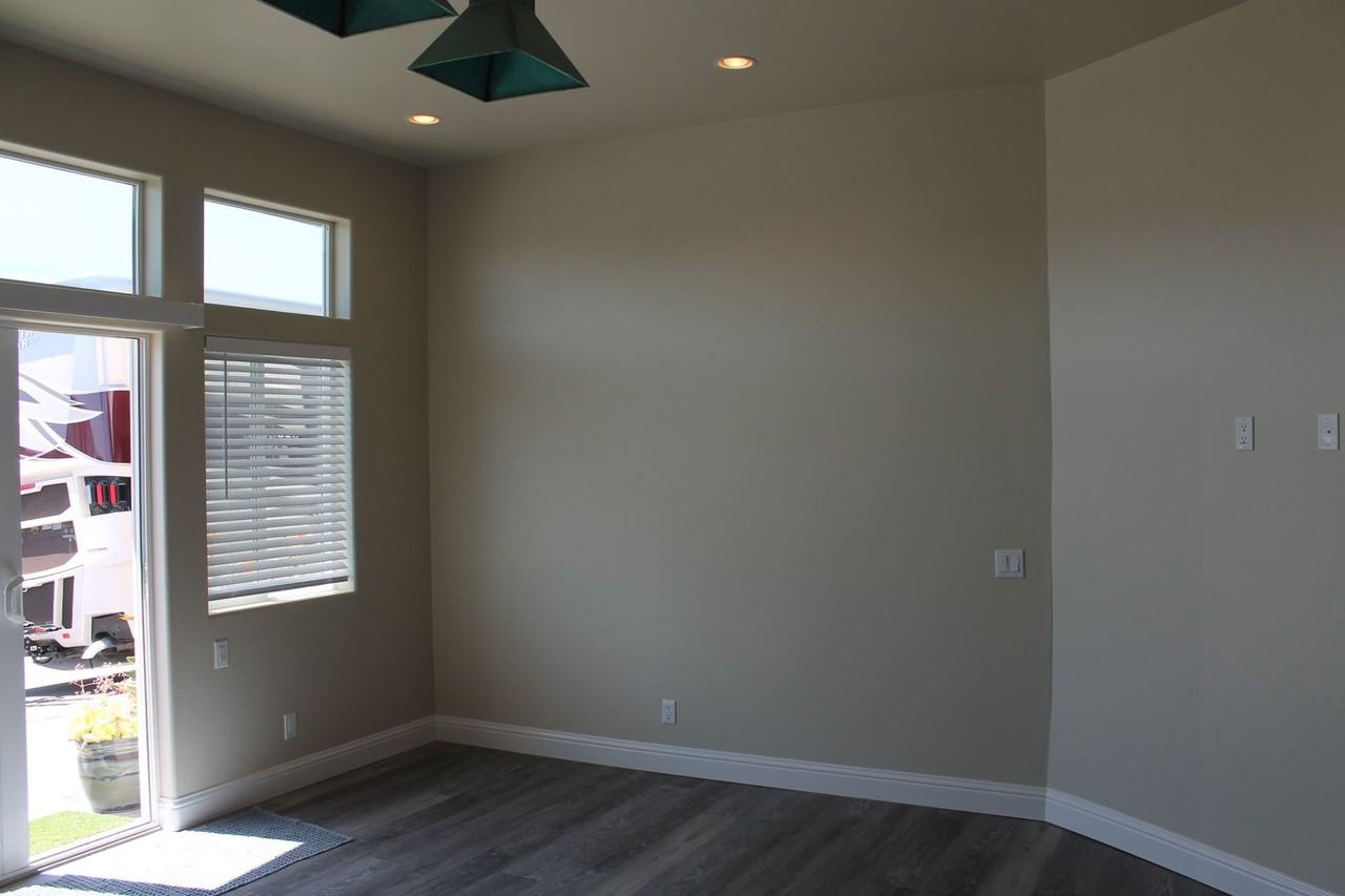 2763 Orville Ave - Photo 2 of 16