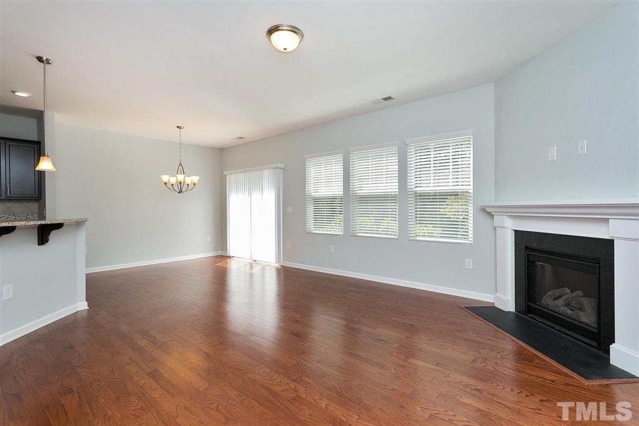 377 Durants Neck Ln - Photo 5 of 28